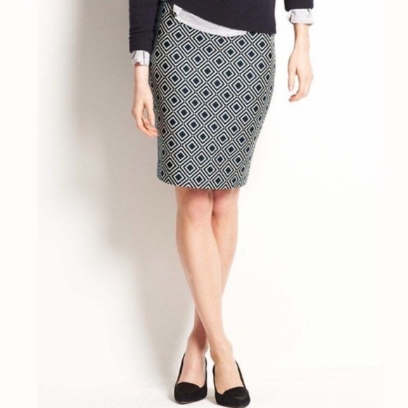 Ann Taylor Dresses & Skirts - NEW Ann Taylor Diamond Print Jacquard Pencil Skirt Navy Blue Women’s Size 14